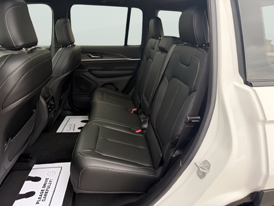 2027 Jeep Grand Cherokee GRAND CHEROKEE LIMITED 4X4