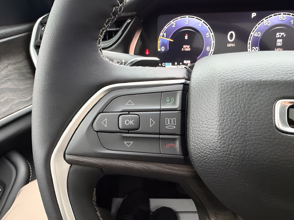 2027 Jeep Grand Cherokee GRAND CHEROKEE LIMITED 4X4