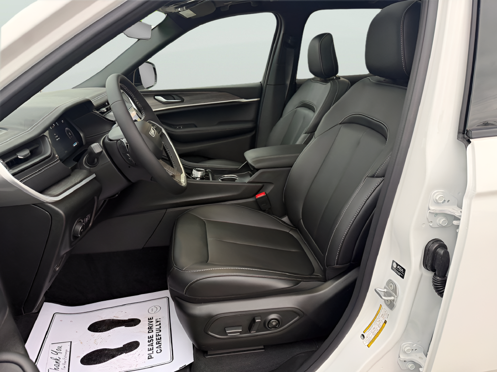 2027 Jeep Grand Cherokee GRAND CHEROKEE LIMITED 4X4