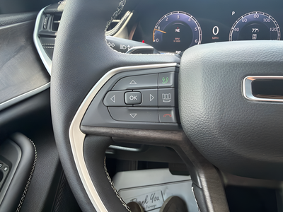 2026 Jeep Grand Cherokee GRAND CHEROKEE L LAREDO ALTITUDE 4X4