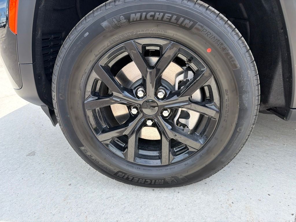 2026 Jeep Grand Cherokee GRAND CHEROKEE L LAREDO ALTITUDE 4X4
