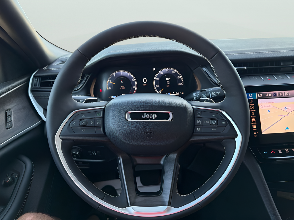 2027 Jeep Grand Cherokee GRAND CHEROKEE L LIMITED 4X4
