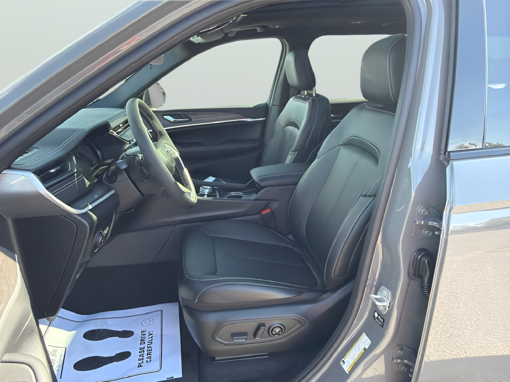 2027 Jeep Grand Cherokee GRAND CHEROKEE L LIMITED 4X4