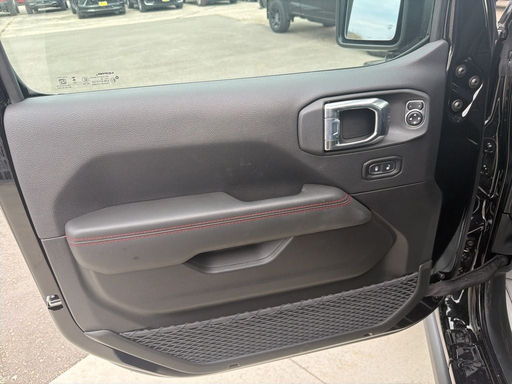 2026 Jeep Gladiator GLADIATOR SHADOW OPS 4X4