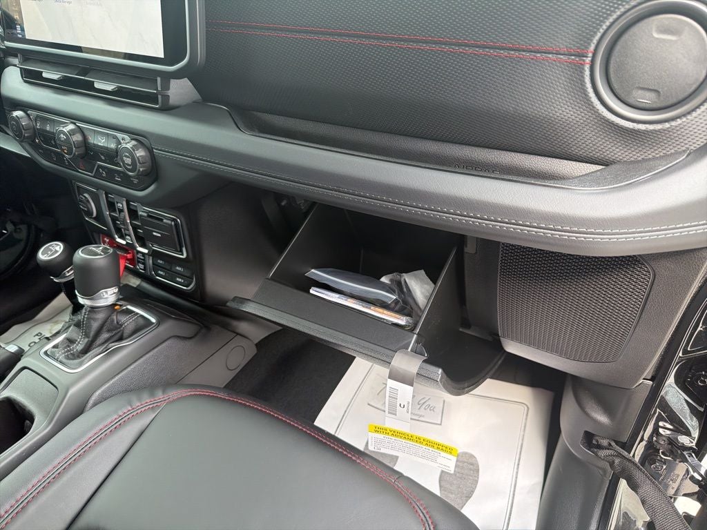 2026 Jeep Gladiator GLADIATOR SHADOW OPS 4X4