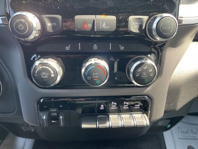 2026 RAM Ram 1500 RAM 1500 BIG HORN QUAD CAB 4X4 6'4' BOX