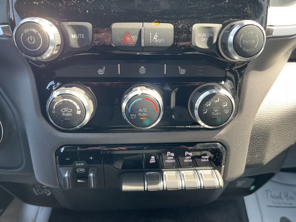 2026 RAM Ram 1500 RAM 1500 BIG HORN QUAD CAB 4X4 6'4' BOX