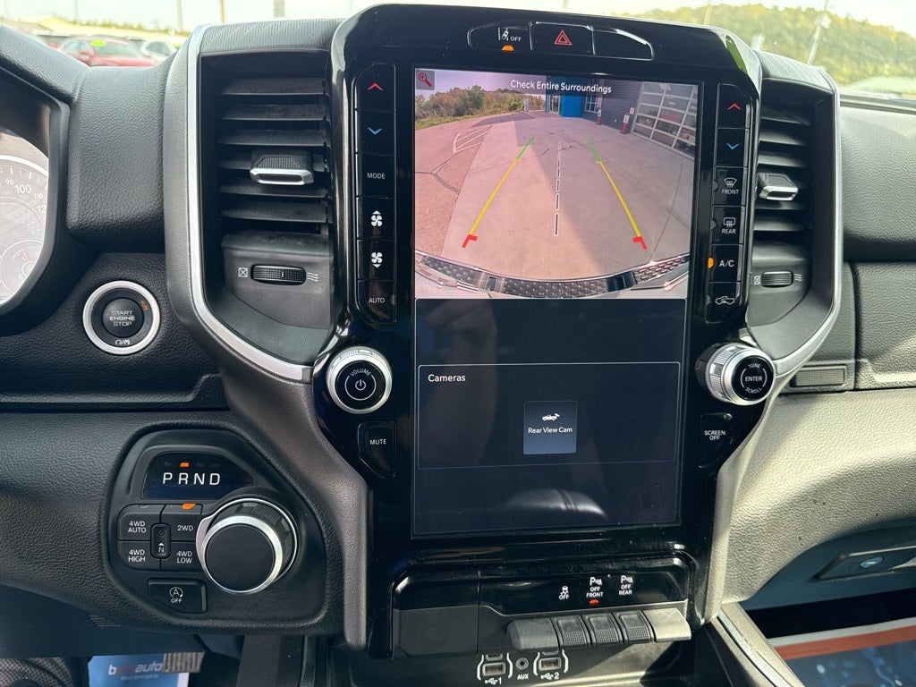 2025 RAM 1500 Big Horn Crew Cab 4x4 5'7' Box