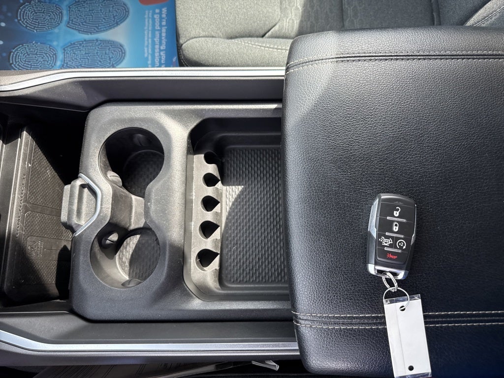 2025 RAM 1500 Big Horn Crew Cab 4x4 5'7' Box