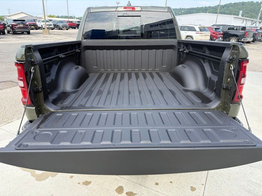 2026 RAM 1500 Big Horn Crew Cab 4x4 5'7' Box
