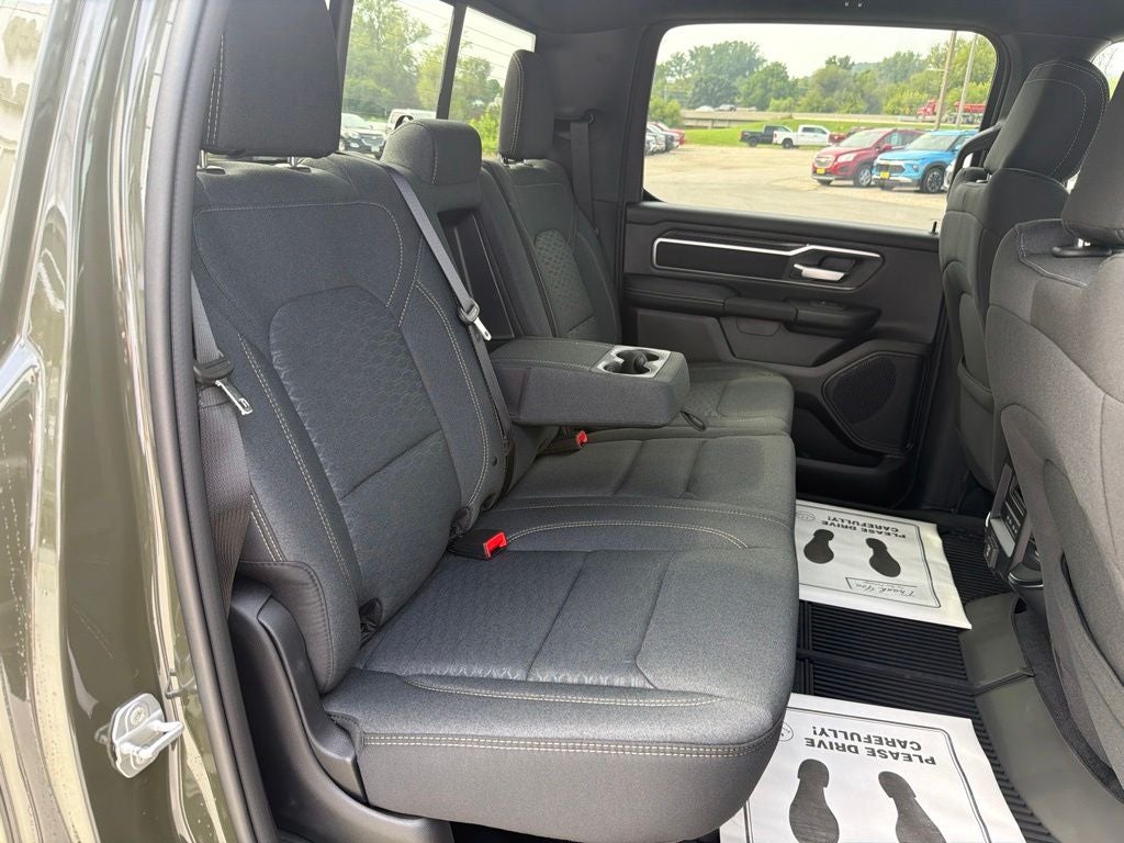 2026 RAM 1500 Big Horn Crew Cab 4x4 5'7' Box