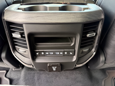 2027 RAM Ram 1500 RAM 1500 LIMITED CREW CAB 4X4 5'7' BOX