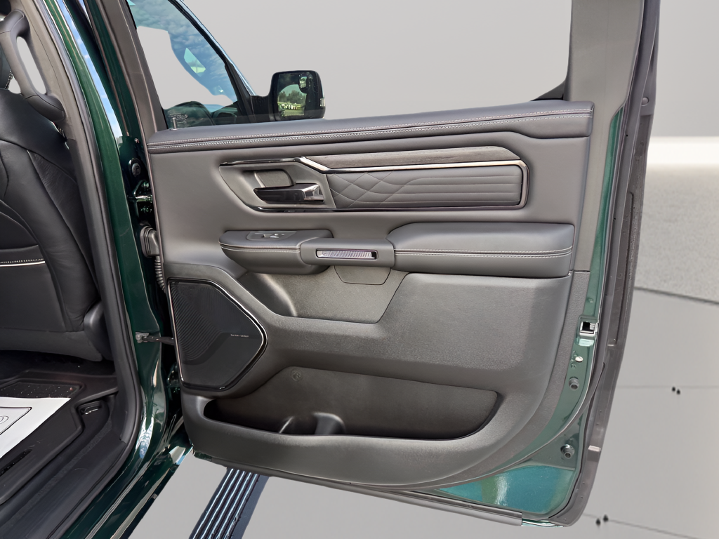 2027 RAM Ram 1500 RAM 1500 LIMITED CREW CAB 4X4 5'7' BOX