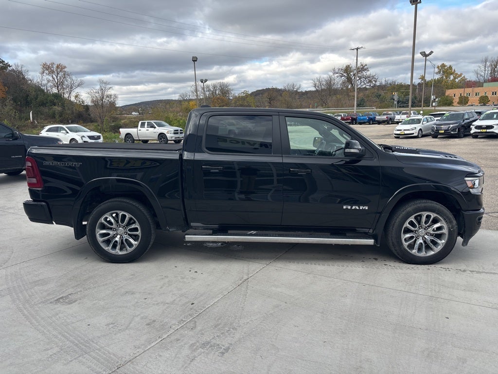 2022 RAM 1500 Laramie Crew Cab 4x4 5'7' Box