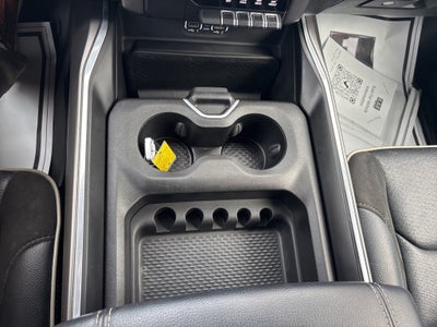 2022 RAM 1500 Laramie Crew Cab 4x4 5'7' Box