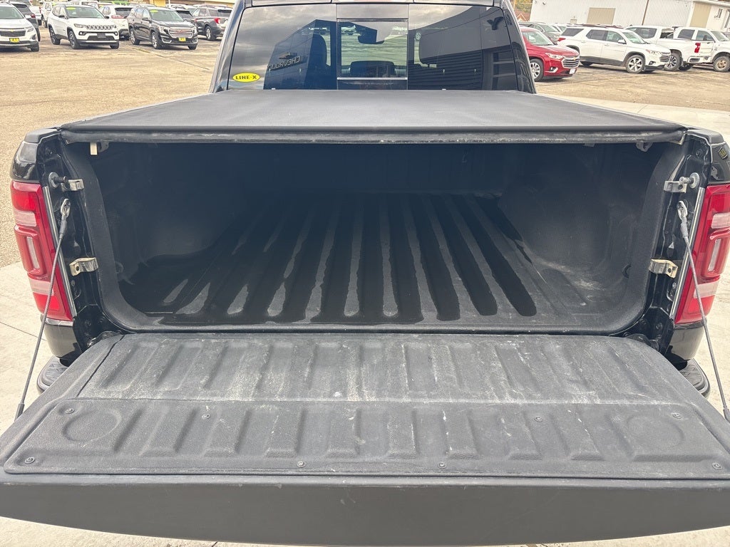 2022 RAM 1500 Laramie Crew Cab 4x4 5'7' Box