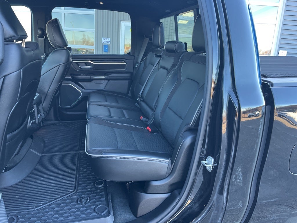 2024 RAM 1500 Laramie Crew Cab 4x4 5'7' Box