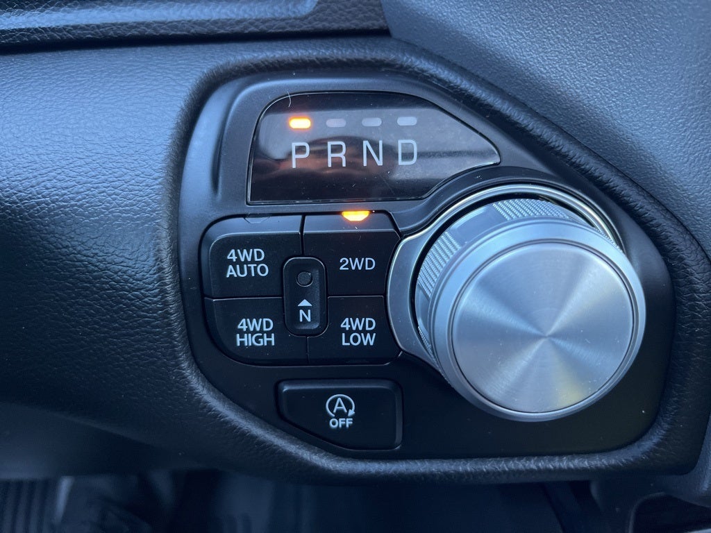 2024 RAM 1500 Laramie Crew Cab 4x4 5'7' Box