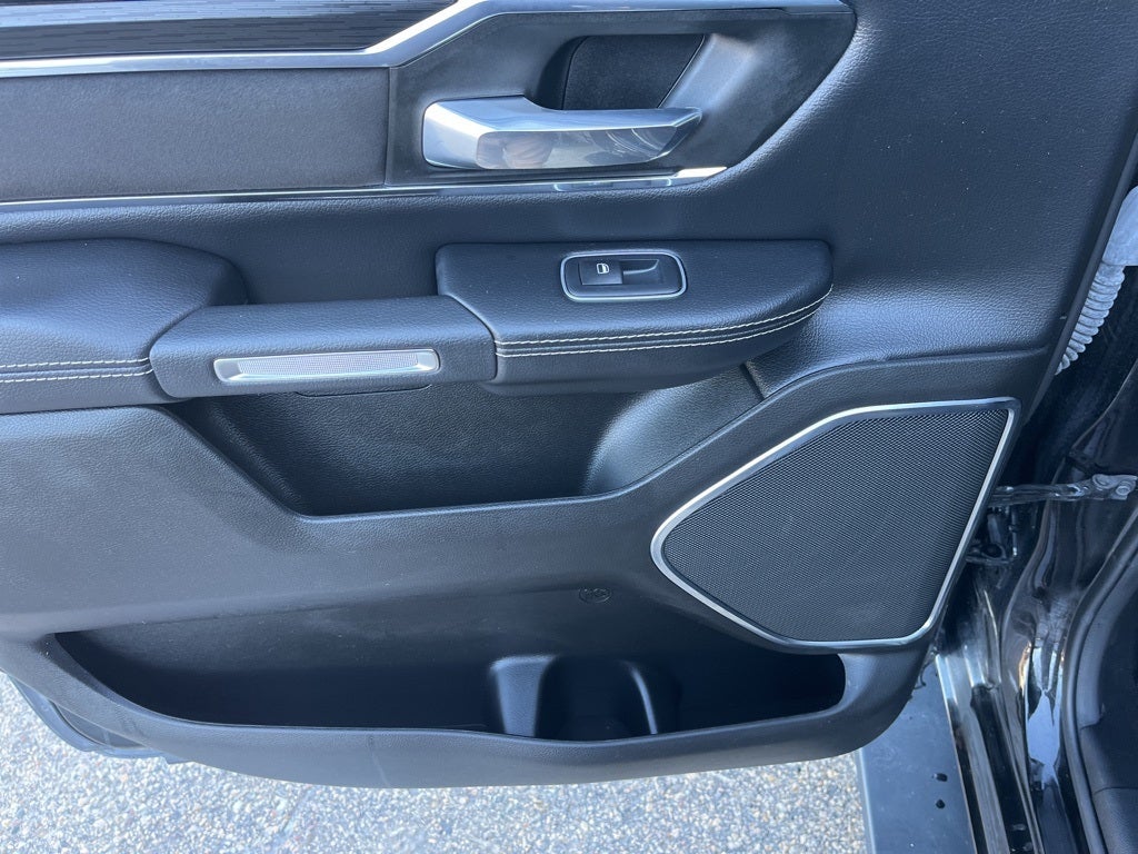 2024 RAM 1500 Laramie Crew Cab 4x4 5'7' Box