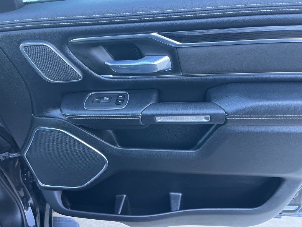 2024 RAM 1500 Laramie Crew Cab 4x4 5'7' Box