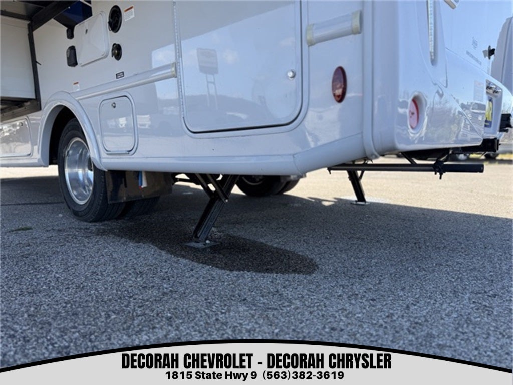 2023 Ford Transit-350 Cutaway Base