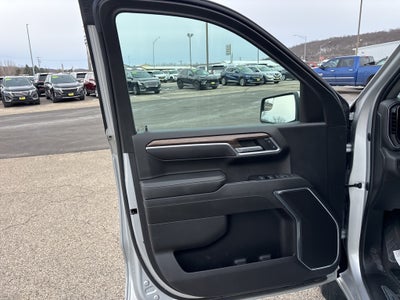 2022 Chevrolet Silverado 1500 4WD Crew Cab Standard Bed LT