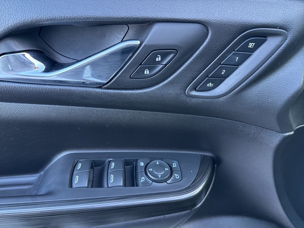 2023 GMC Acadia AWD SLT