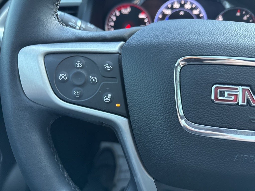 2023 GMC Acadia AWD SLT