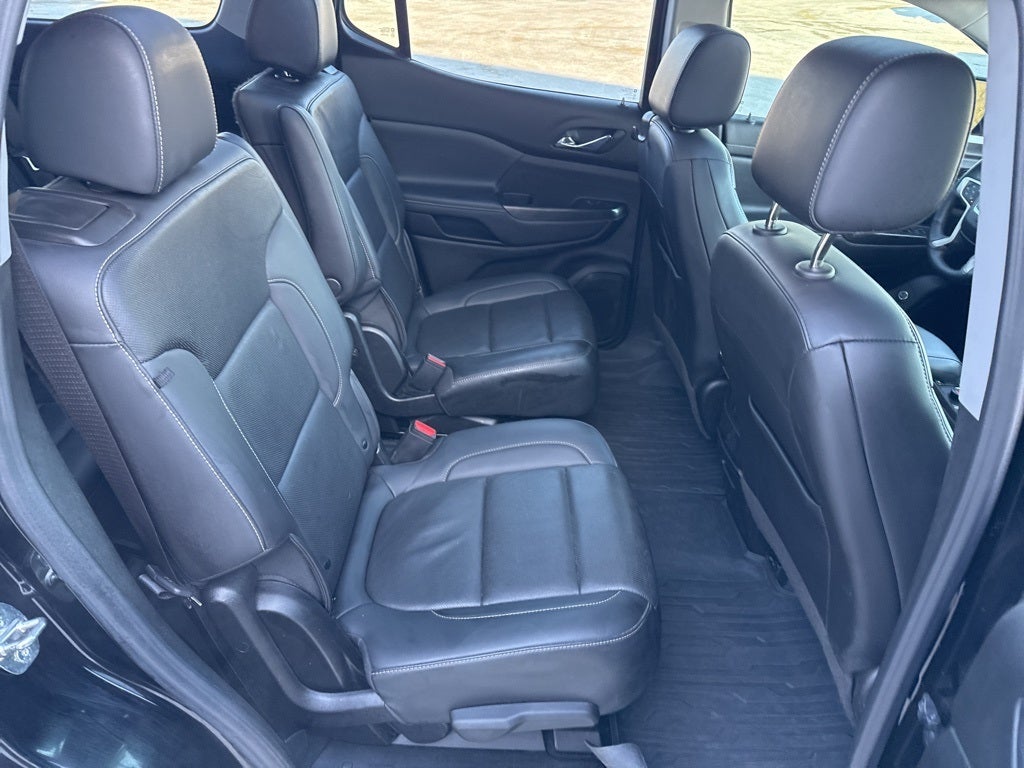 2023 GMC Acadia AWD SLT