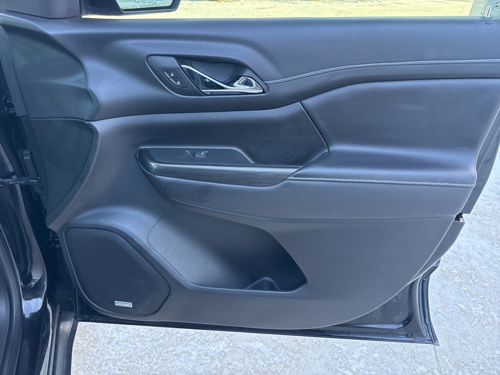 2023 GMC Acadia AWD SLT