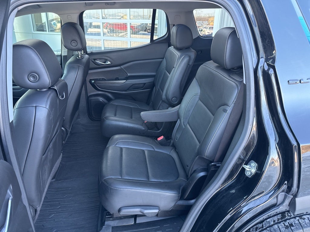 2023 GMC Acadia AWD SLT