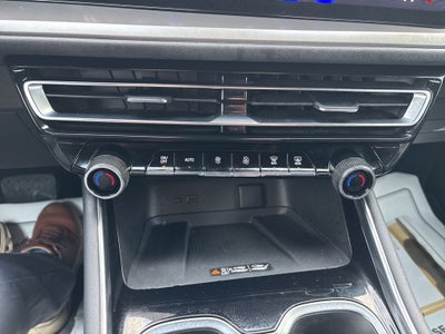 2025 Chevrolet Traverse AWD LT