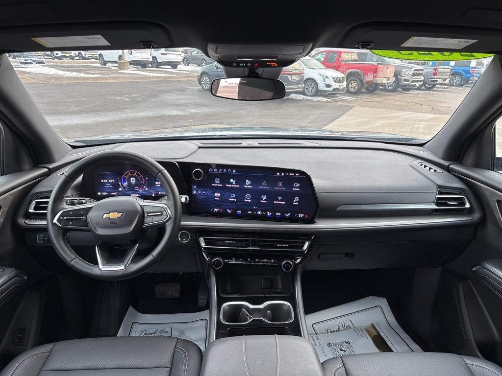 2025 Chevrolet Traverse AWD LT