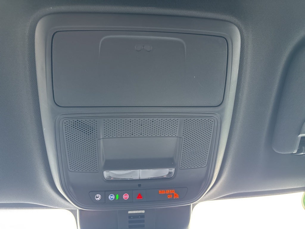 2025 Chevrolet Traverse AWD LT