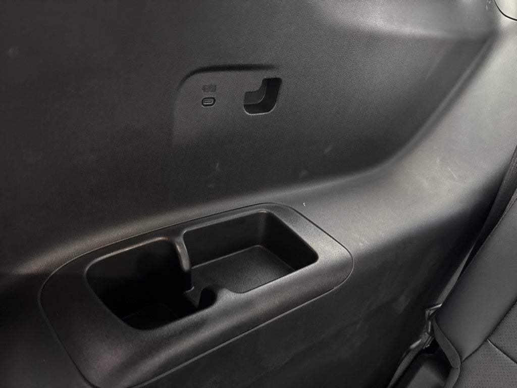 2025 Chevrolet Traverse AWD LT