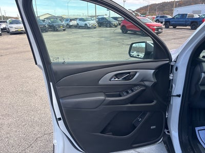 2022 Chevrolet Traverse AWD LT Leather