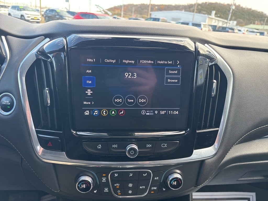 2022 Chevrolet Traverse AWD LT Leather