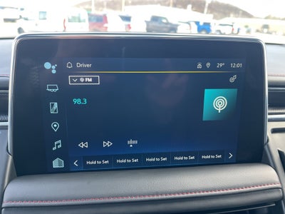 2023 Chevrolet Suburban 4WD RST