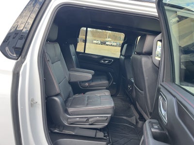 2023 Chevrolet Suburban 4WD RST