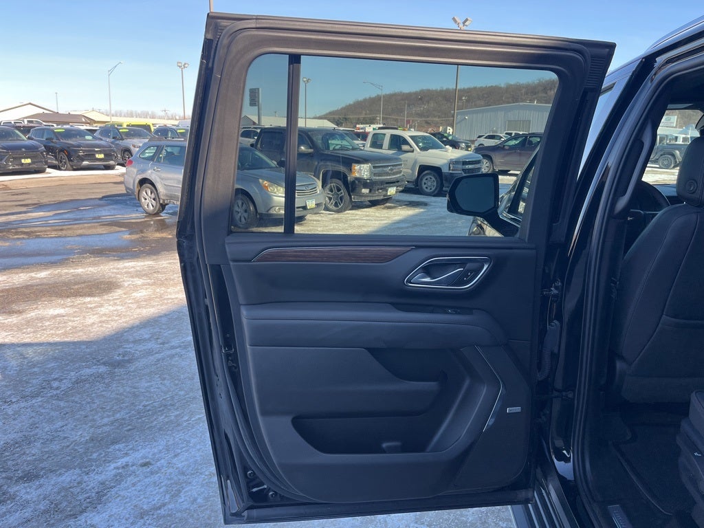 2023 Chevrolet Suburban 4WD High Country