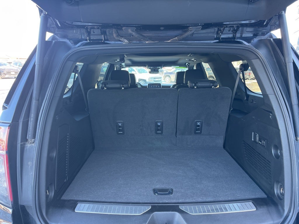 2023 Chevrolet Suburban 4WD High Country