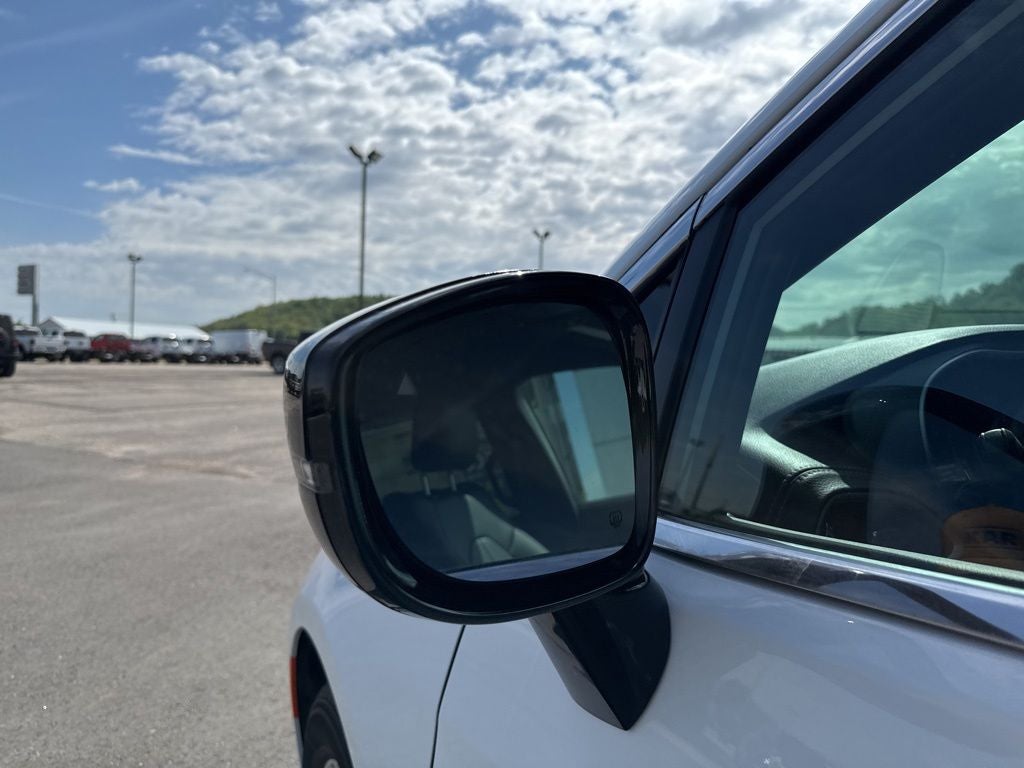 2027 Chrysler Pacifica PACIFICA SELECT