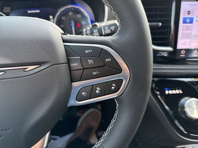 2027 Chrysler Pacifica PACIFICA SELECT