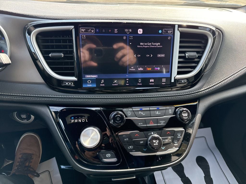 2027 Chrysler Pacifica PACIFICA SELECT