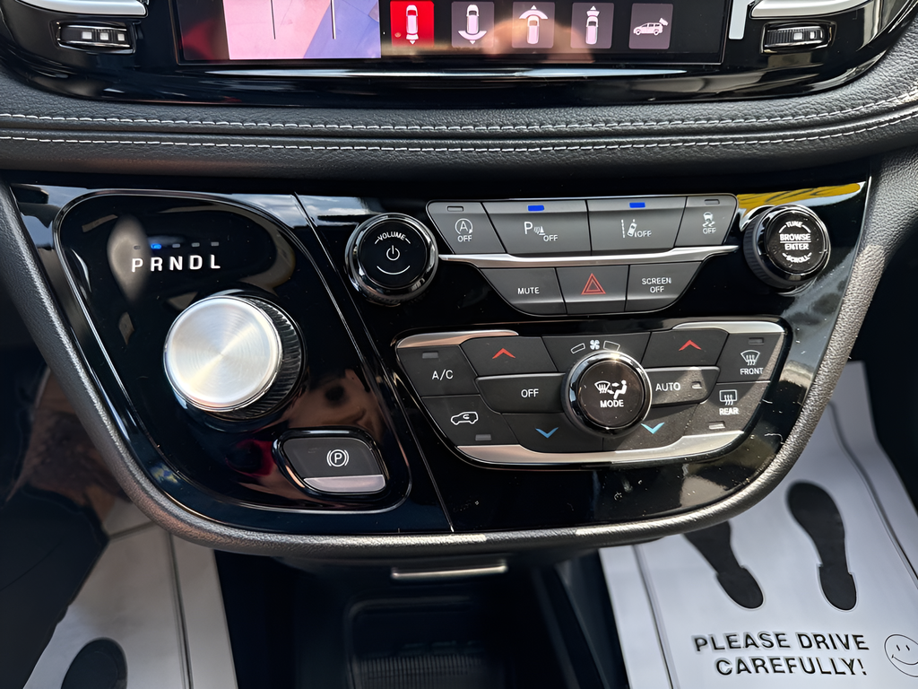 2027 Chrysler Pacifica PACIFICA SELECT