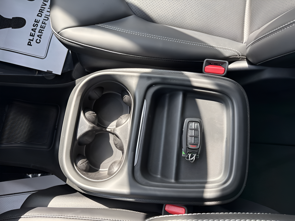 2027 Chrysler Pacifica PACIFICA SELECT