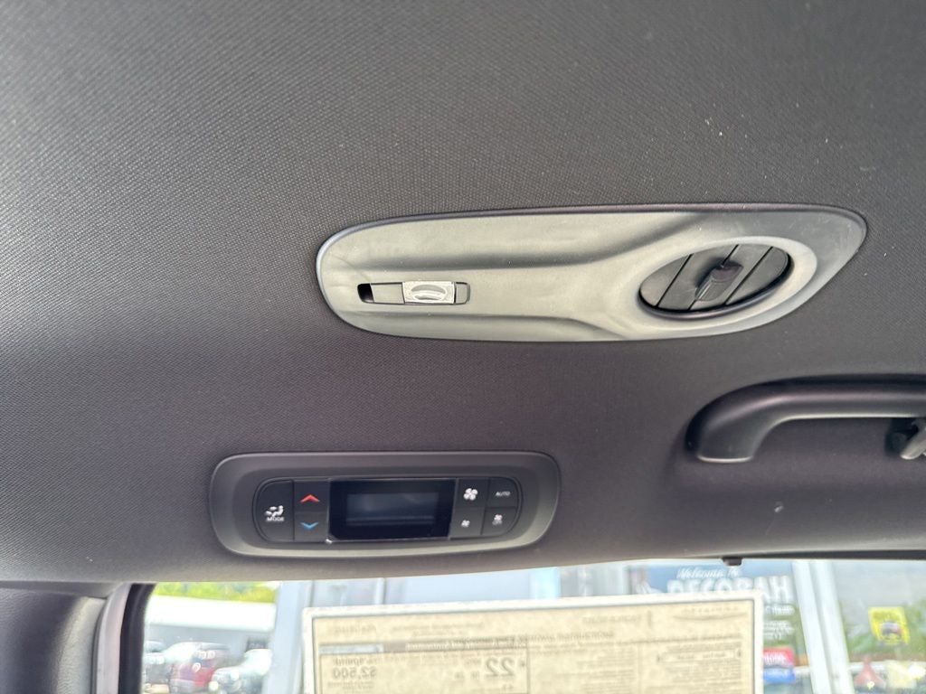 2027 Chrysler Pacifica PACIFICA SELECT