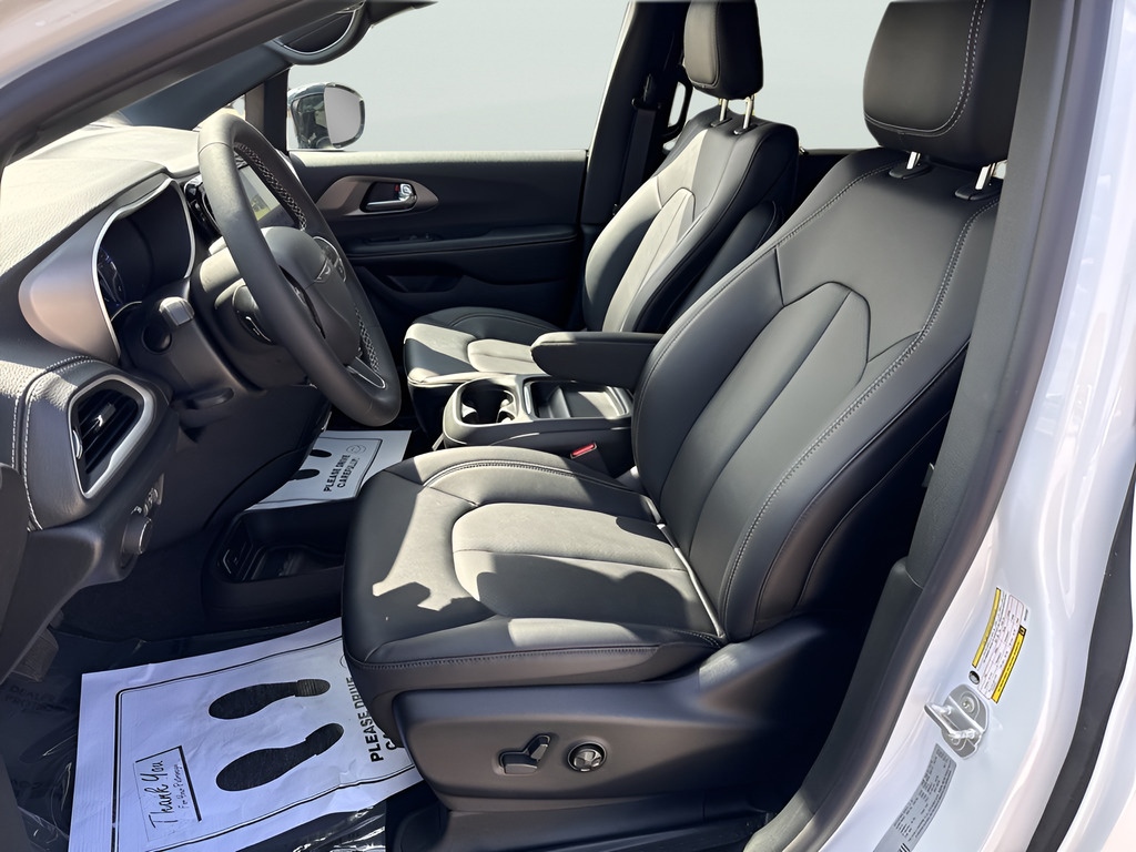2027 Chrysler Pacifica PACIFICA SELECT
