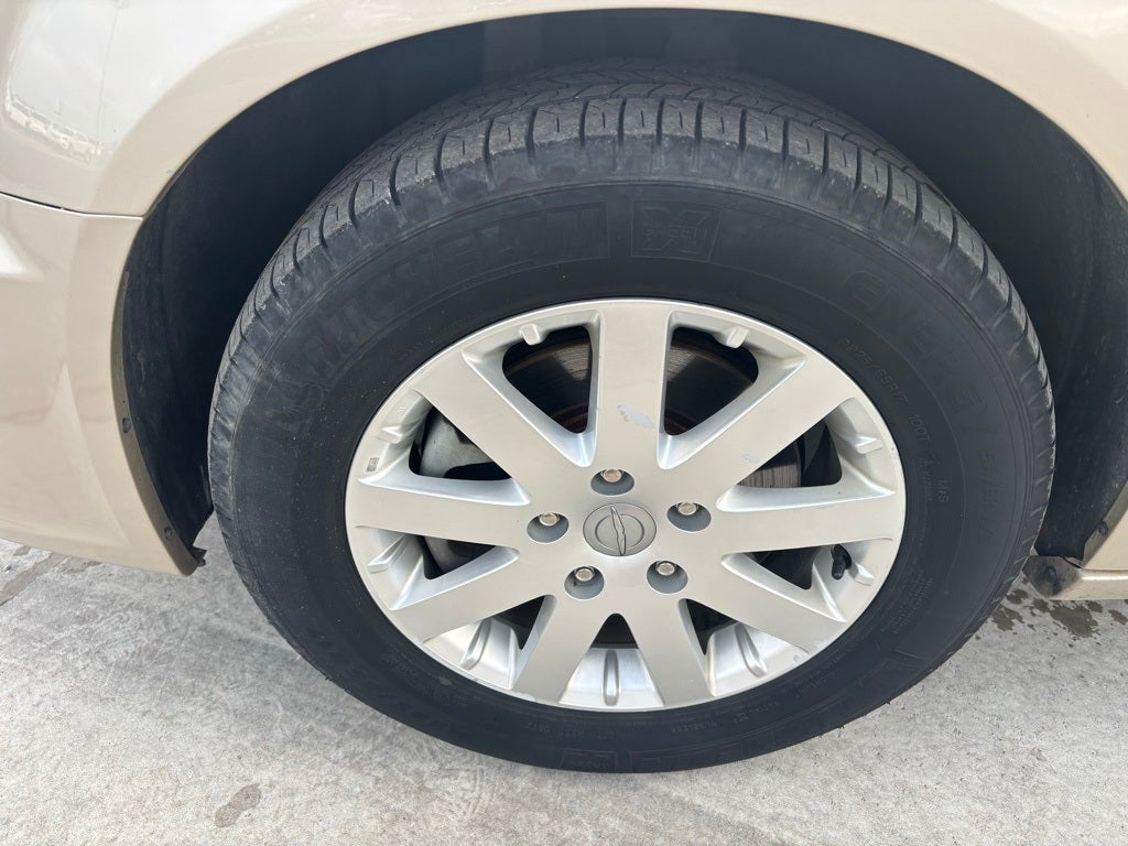 2015 Chrysler Town & Country Touring