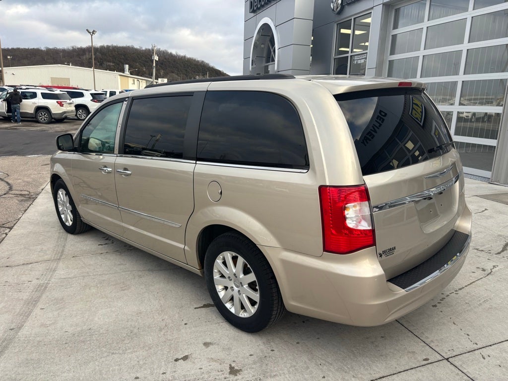 2015 Chrysler Town & Country Touring